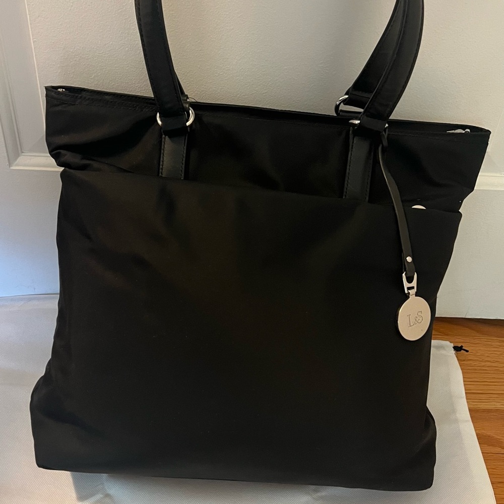 J Lo & Sons Black Tote /Laptop Bag